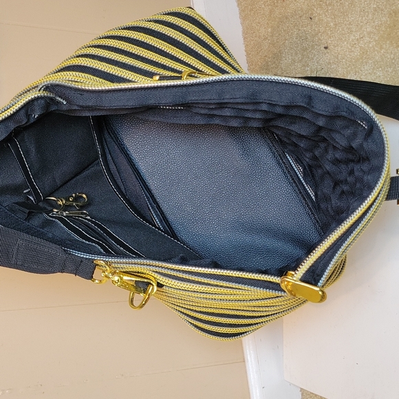 Bam Bags Black Nylon With Gold Zipper Purse - Picture 7 of 12